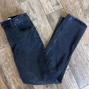 Abercrombie 90’s straight ultra high rise jeans!